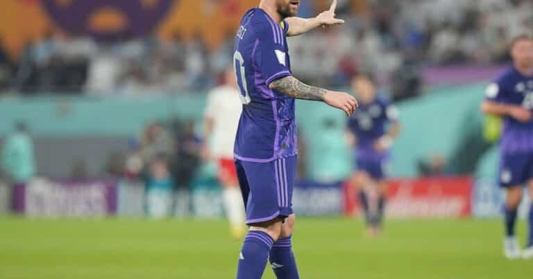 Revealed: What Robert Lewandowski told Lionel Messi after Argentina’s win over Poland