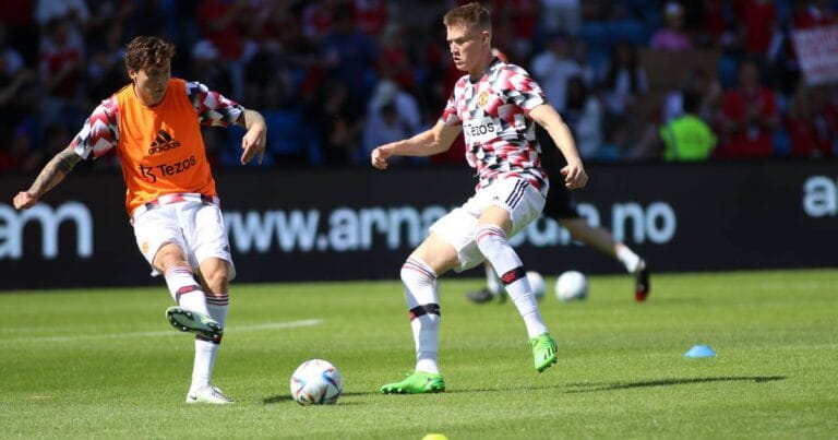 Manchester United could offer up Scott McTominay as part of transfer deal