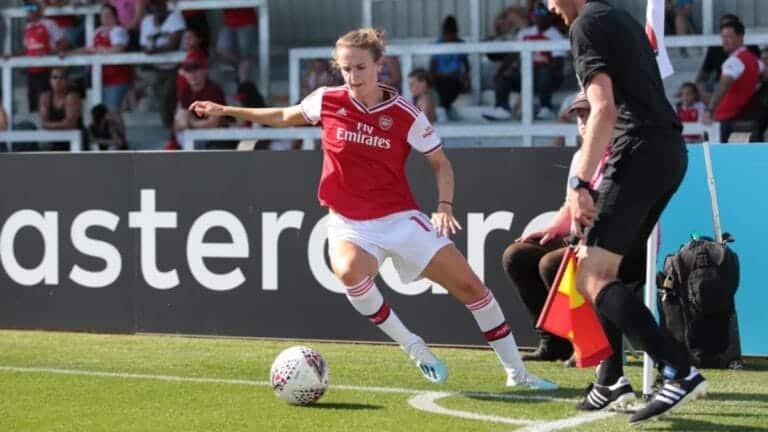 WSL: Manchester City sign Arsenal striker Vivianne Miedema