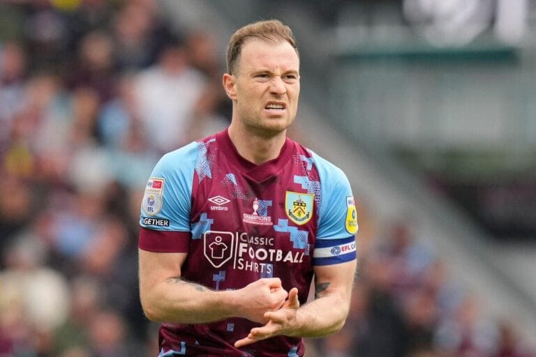 Burnley bring Barnes back home