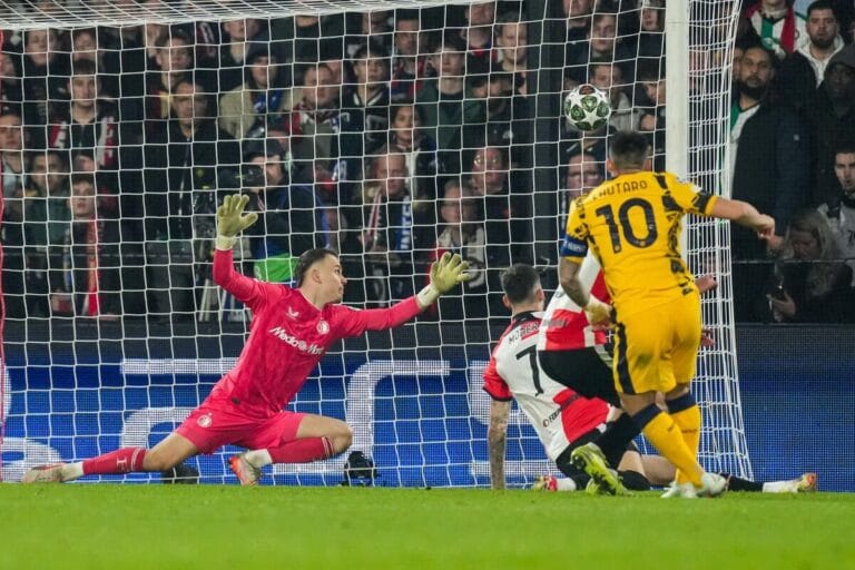 Feyenoord 0-2 Inter: Martinez breaks record as Italian side secure first-leg lead