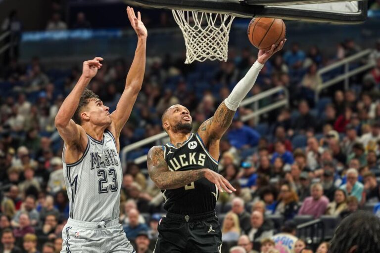 NBA: Damian Lillard Returning To Trail Blazers On A Three-Year, $42 Million Deal