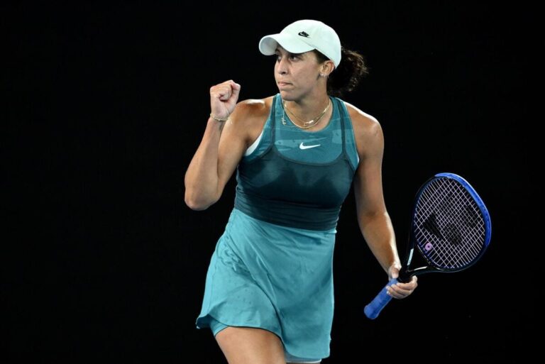 Australian Open: Keys sees off Swiatek to set up Sabalenka final