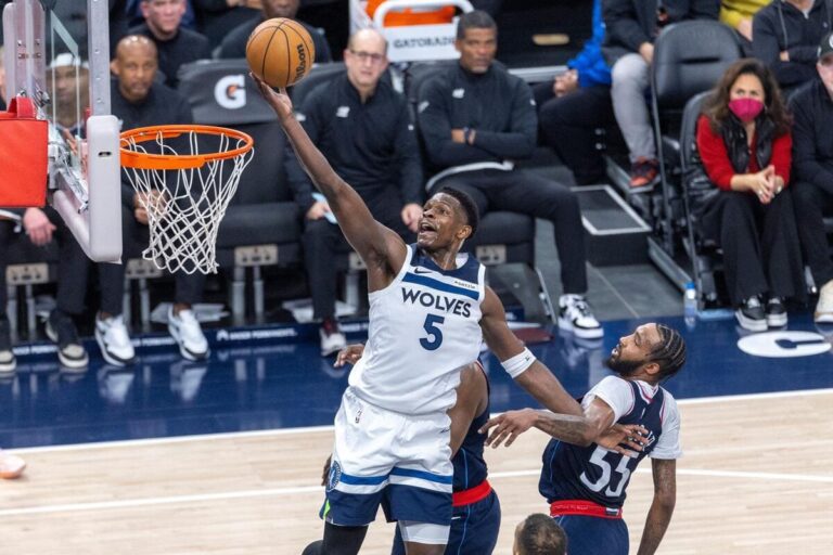 NBA: Timberwolves’ Head Coach Calls Out Anthony Edwards After Loss To Warriors