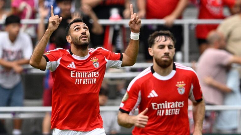Benfica 6-0 Auckland City: Report, result and goals as heavy rainfall delays game for two hours