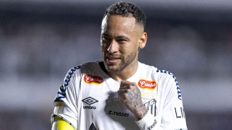 ‘He’s extraordinary’: Neymar scores first goal in Brazil’s top flight for 12 years… and tries to nutmeg rival manager