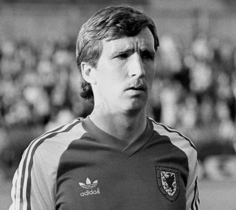 Former Liverpool defender Jones dies at 70